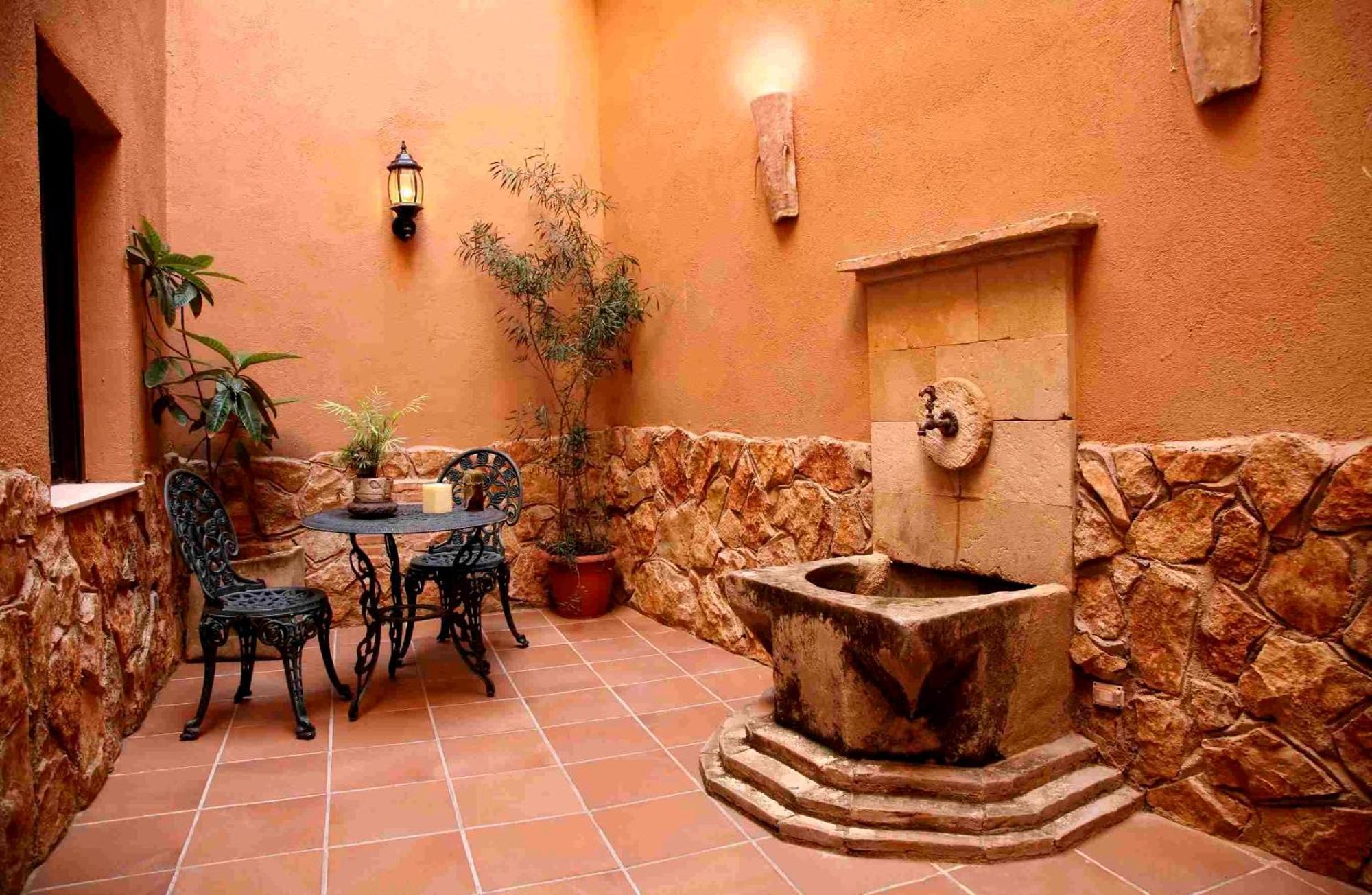 Hotel Baviera Linares  Buitenkant foto