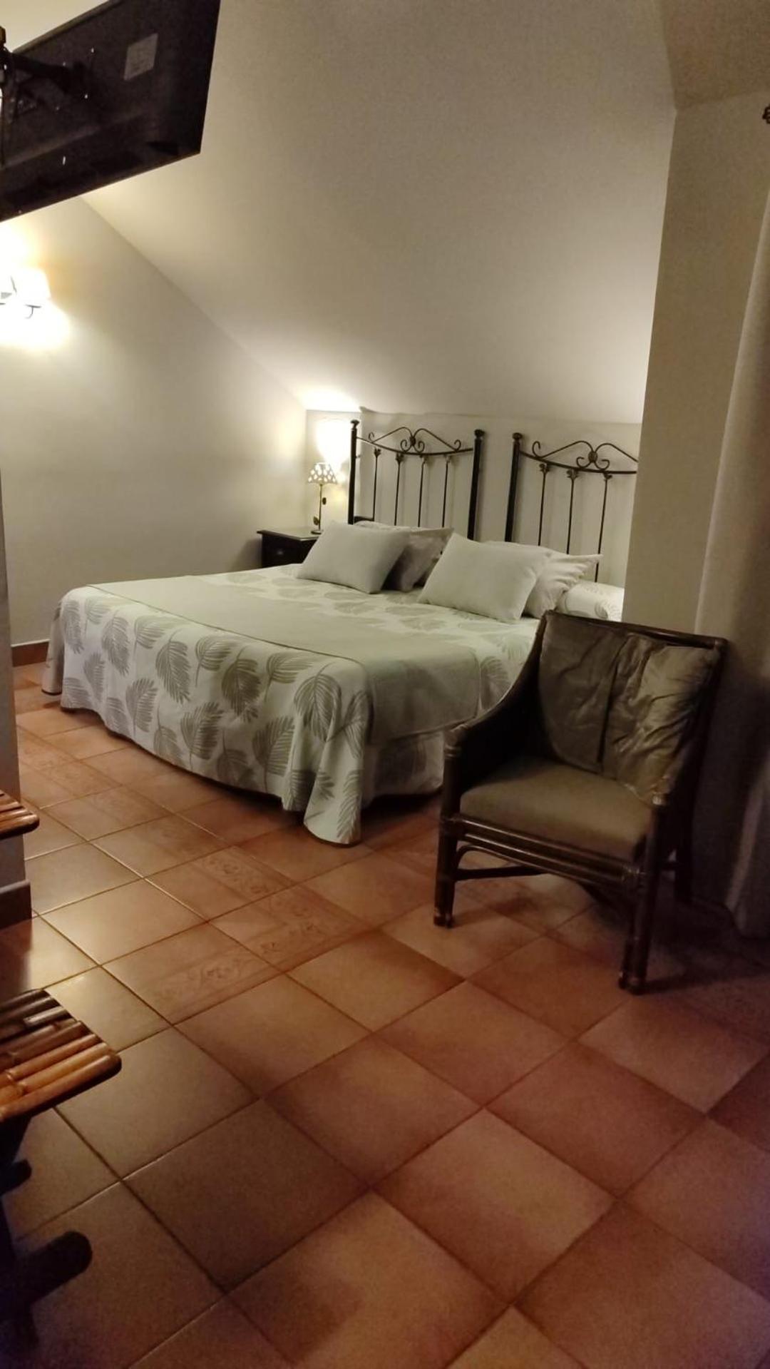 Hotel Baviera Linares  Buitenkant foto