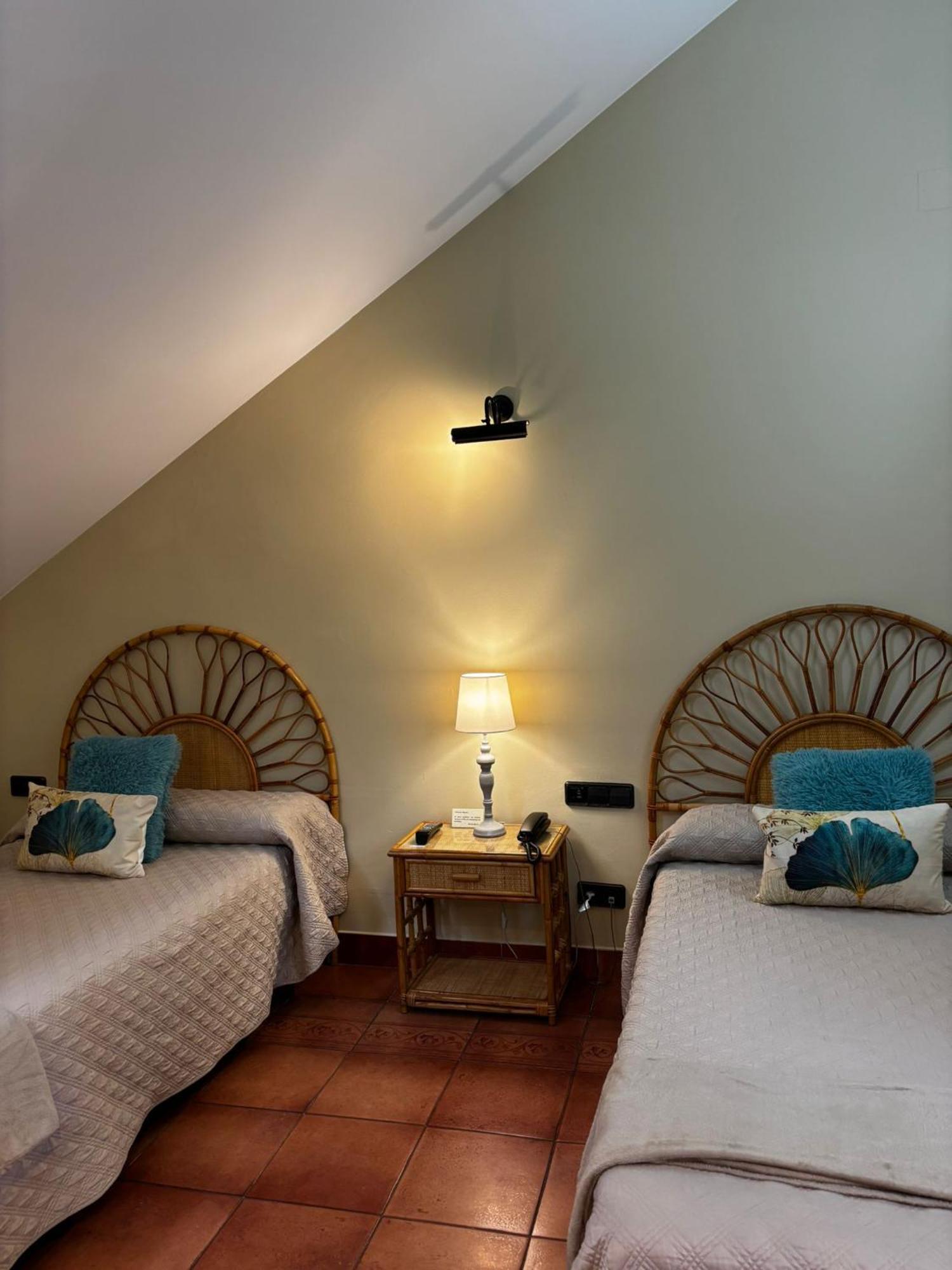 Hotel Baviera Linares  Buitenkant foto