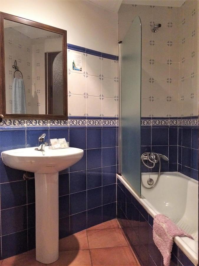 Hotel Baviera Linares  Buitenkant foto
